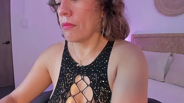 Snapshot of gipsela_gomez chatting on 06-04-26, 07:29 gipsela gomez online show from 06-04-26, 07:29
