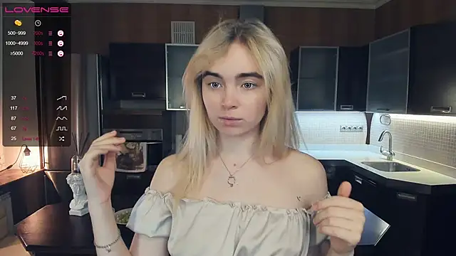 LinnBottrell online show from 02-18-25, 03:21