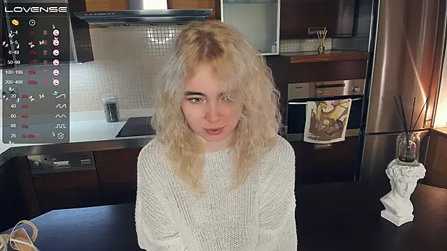 LinnBottrell online show from 03-05-25, 01:42