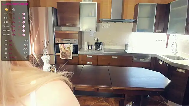 LinnBottrell online show from 02-20-25, 02:18