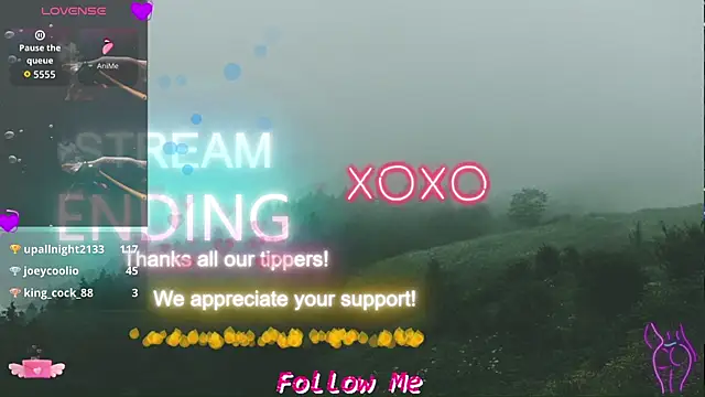Snapshot of QueenYsuRey chatting on 10-22-25, 04:50 QueenYsuRey online show from 10-22-25, 04:50