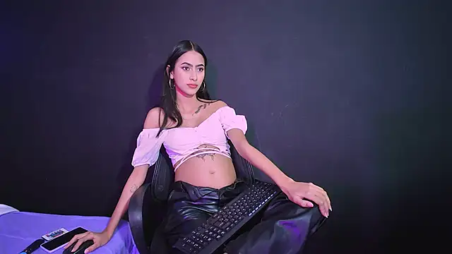 Snapshot of Amberx_Sweet chatting on 12-11-24, 09:55 Amberx Sweet online show from 12-11-24, 09:55