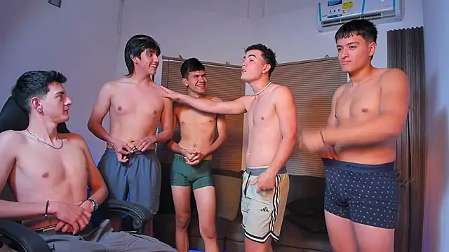 Sexy BoysW online show from 03-11-25, 08:20