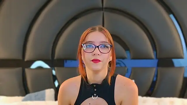 Snapshot of LiliFox18 chatting on 03-12-25, 07:25 LiliFox18 online show from 03-12-25, 07:25