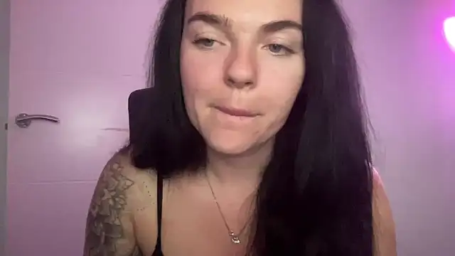 yorkshiregal online show from 10-12-25, 06:15