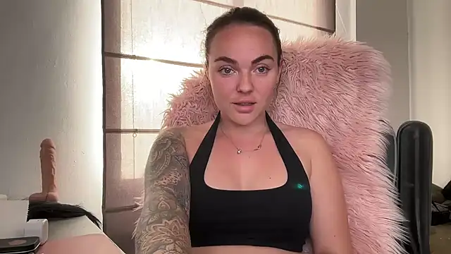 yorkshiregal online show from 03-10-25, 04:46