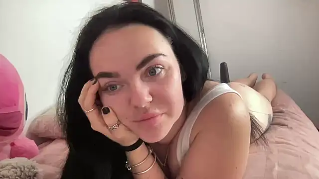 yorkshiregal online show from 04-08-26, 06:26