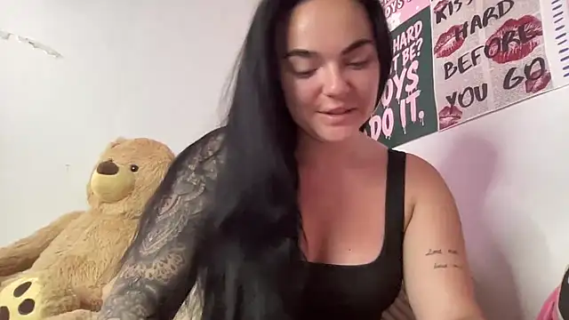 yorkshiregal online show from 07-05-26, 05:14