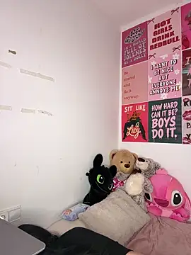 yorkshiregal online show from 04-07-26, 07:21