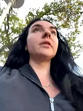 yorkshiregal online show from 11-12-25, 08:18