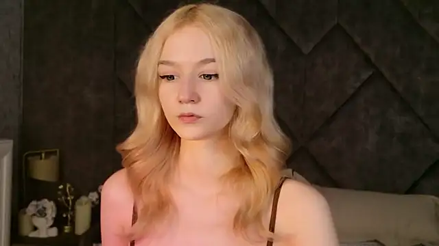 NaomiLoys online show from 02-23-26, 10:49