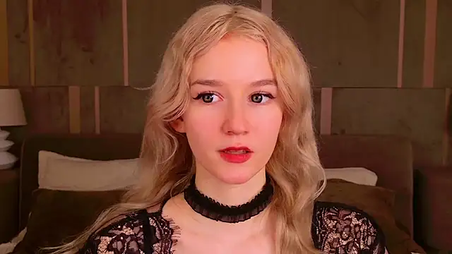 Snapshot of NaomiLoys chatting on 02-09-25, 08:13 NaomiLoys online show from 02-09-25, 08:13