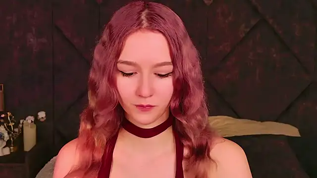 Snapshot of NaomiLoys chatting on 10-02-25, 06:00 NaomiLoys online show from 10-02-25, 06:00