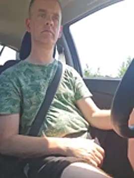 Snapshot of Hectorthyssen1 chatting on 06-19-26, 10:21 Hectorthyssen1 online show from 06-19-26, 10:21