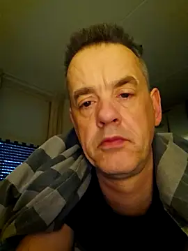 Snapshot of Hectorthyssen1 chatting on 03-15-25, 06:25 Hectorthyssen1 online show from 03-15-25, 06:25