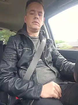 Snapshot of Hectorthyssen1 chatting on 05-19-26, 02:46 Hectorthyssen1 online show from 05-19-26, 02:46