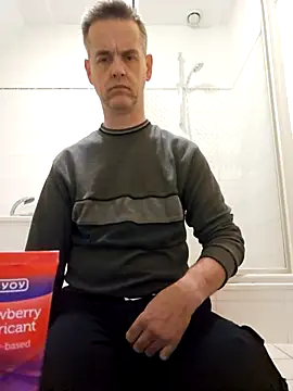 Hectorthyssen1 online show from 10-28-25, 06:29