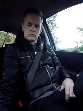 Hectorthyssen1 online show from 10-29-25, 04:17