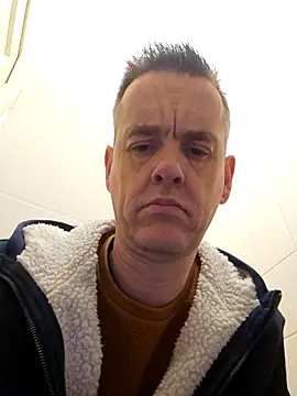 Snapshot of Hectorthyssen1 chatting on 02-03-25, 03:38 Hectorthyssen1 online show from 02-03-25, 03:38