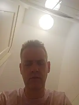 Snapshot of Hectorthyssen1 chatting on 06-29-26, 01:55 Hectorthyssen1 online show from 06-29-26, 01:55