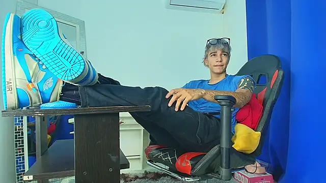 Zacktk7 online show from 03-06-25, 09:09