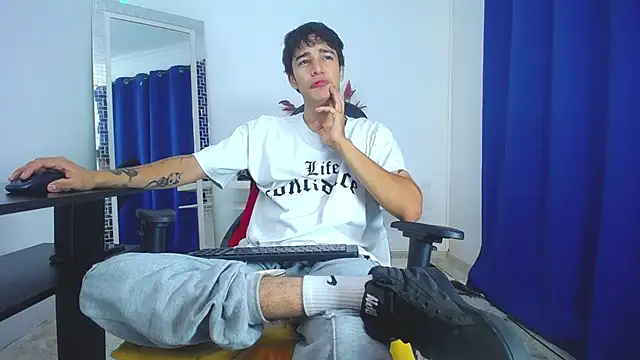 Zacktk7 online show from 02-01-25, 02:02