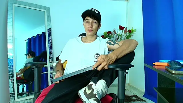 Zacktk7 online show from 02-11-25, 08:10