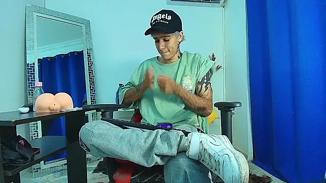 Zacktk7 online show from 02-24-25, 09:09