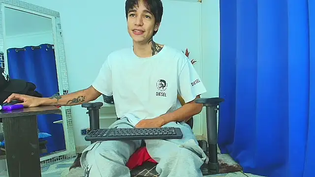 Zacktk7 online show from 02-18-25, 11:19