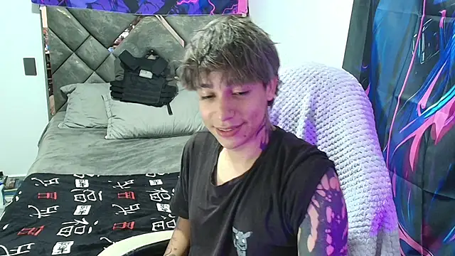 Zacktk7 online show from 04-10-26, 07:21