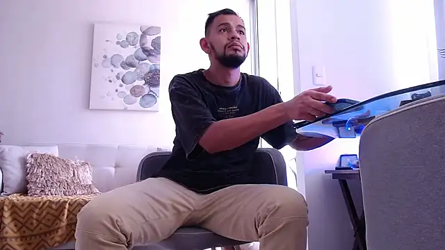 Bedobigcock online show from 09-28-25, 01:40