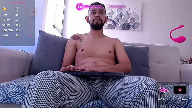 Snapshot of Bedobigcock chatting on 02-18-26, 06:37 Bedobigcock online show from 02-18-26, 06:37