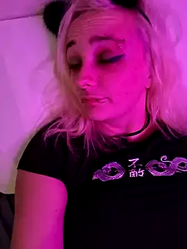 IzanamiNova online show from 01-20-25, 04:32