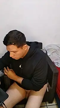 Snapshot of miketripi420 chatting on 02-11-26, 05:29 miketripi420 online show from 02-11-26, 05:29