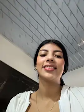 Snapshot of Baby_Niels chatting on 02-20-26, 04:31 Baby Niels online show from 02-20-26, 04:31