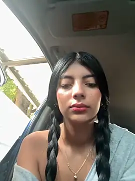 Baby Niels online show from 10-27-25, 03:13