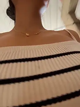 Snapshot of Baby_Niels chatting on 02-12-26, 04:29 Baby Niels online show from 02-12-26, 04:29