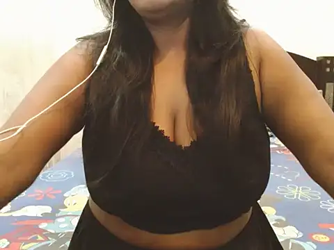 queen cute online show from 03-13-26, 05:51