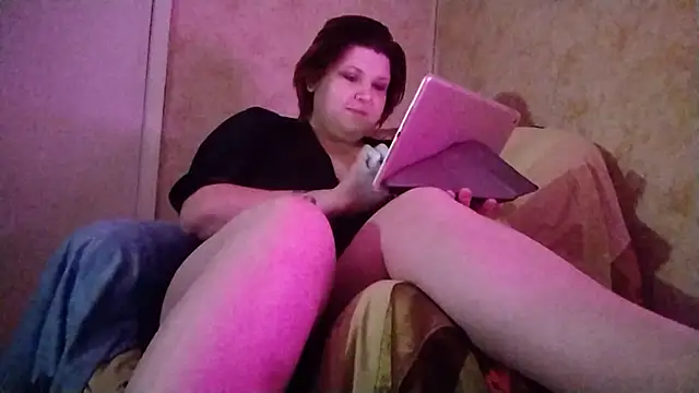 MalloryBartlett online show from 12-25-24, 01:09