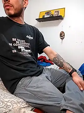 jhonyhot9292 online show from 12-20-25, 07:33