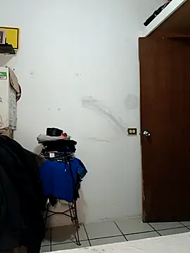 jhonyhot9292 online show from 02-23-26, 10:43