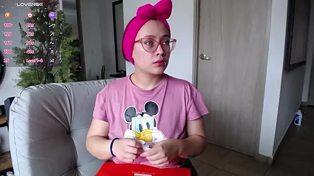 zarquita99 online show from 01-11-26, 07:43