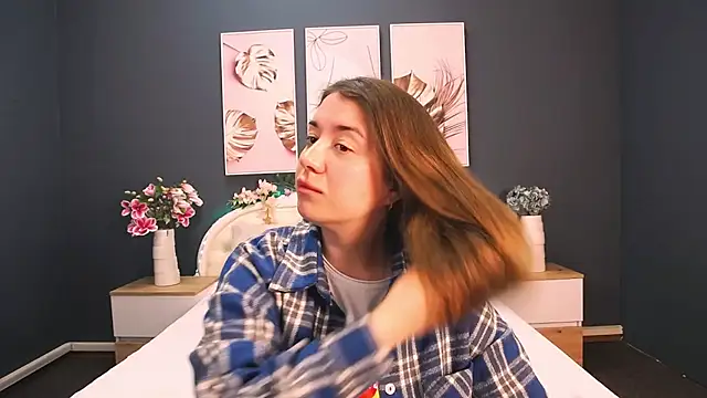 LeonnaJones online show from 03-08-25, 06:32