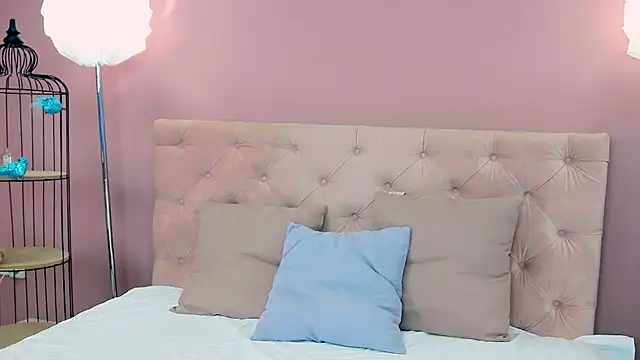 LeonnaJones online show from 03-01-25, 09:18