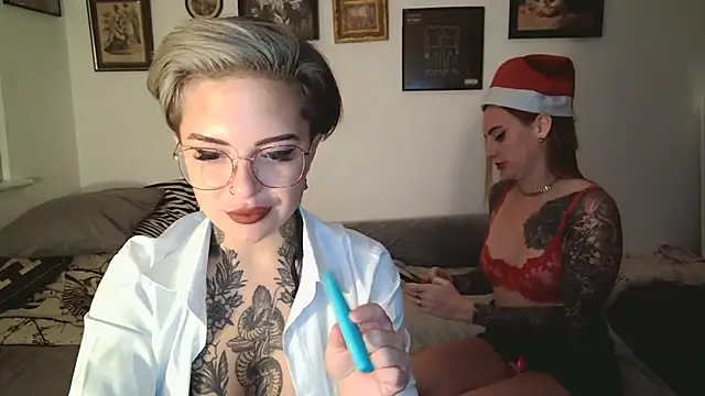 Snapshot of Alexandersonxo chatting on 12-02-24, 08:39 Alexandersonxo online show from 12-02-24, 08:39