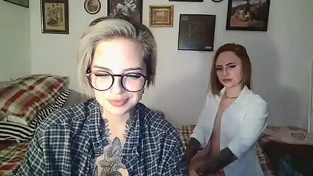 Snapshot of Alexandersonxo chatting on 12-14-24, 07:57 Alexandersonxo online show from 12-14-24, 07:57