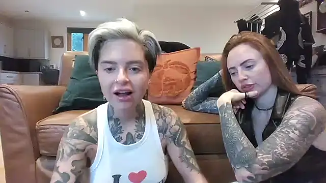 Alexandersonxo online show from 11-18-25, 09:12