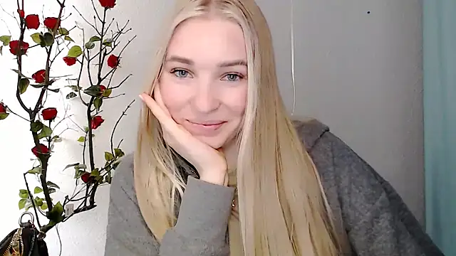 Queen ofLove online show from 04-09-26, 12:33