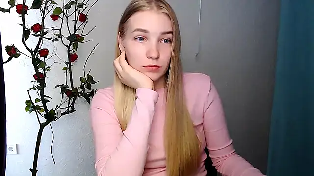 Queen ofLove online show from 04-02-26, 07:48