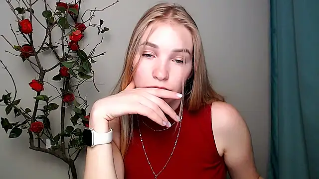 Queen ofLove online show from 03-25-26, 04:28